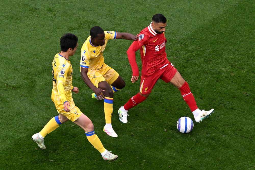 国家德比皇马2-1巴萨5分领跑 近6轮巴萨比皇马多拿9分反超4分